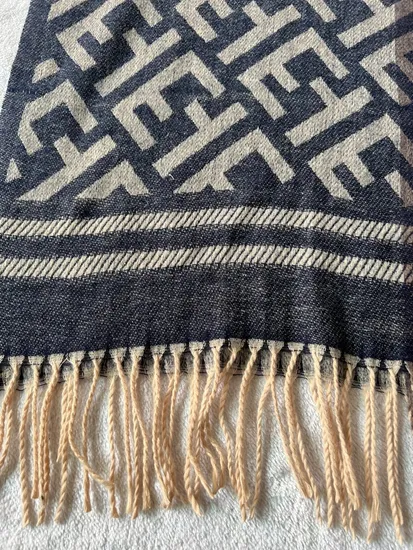 Woge Prime producteur haute qualité respectueux de l'environnement Unique écharpe cachemire sensation hiver robe accessoires